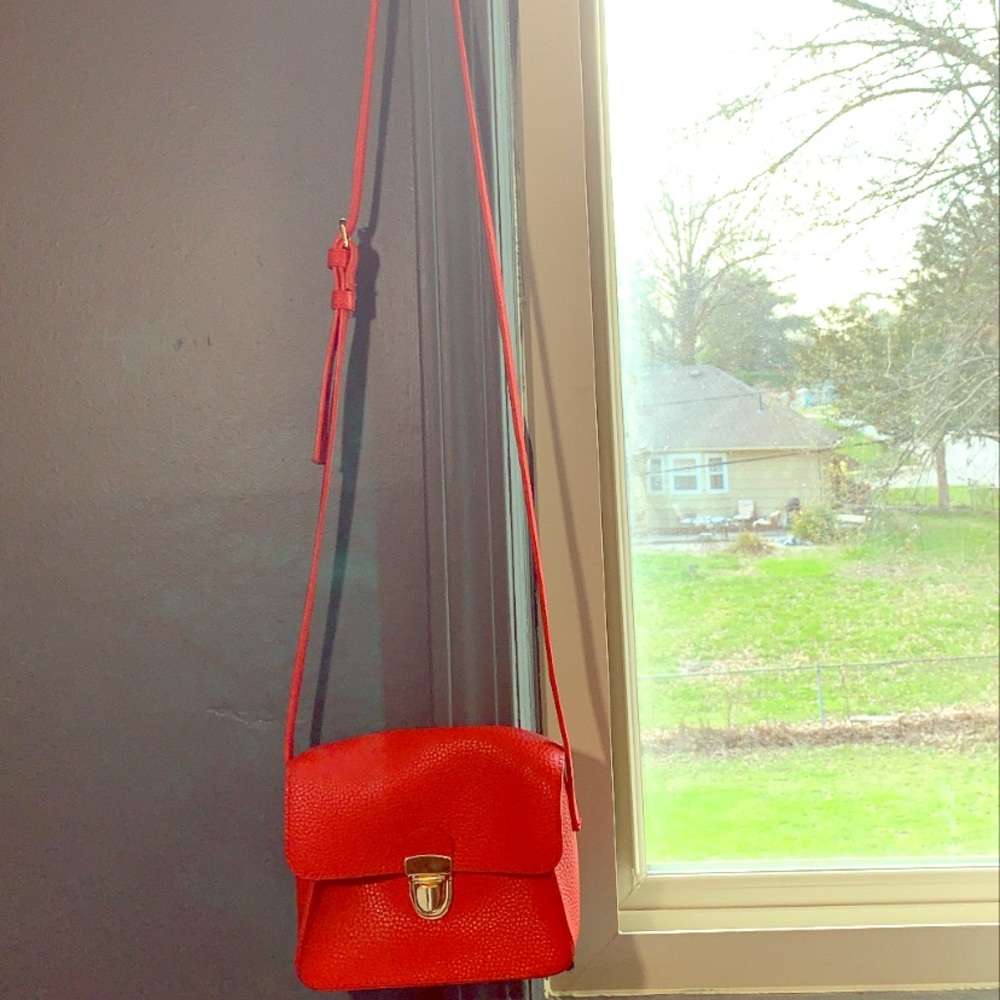 Red f21 purse